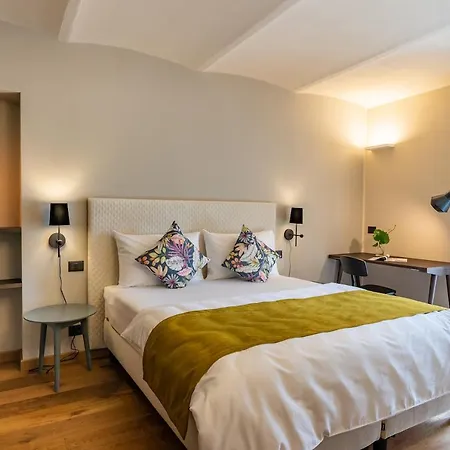 Cascina Bo Hotel *