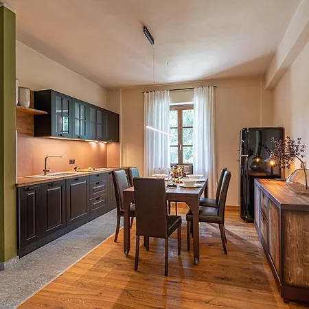 Cascina Bo Hotel *