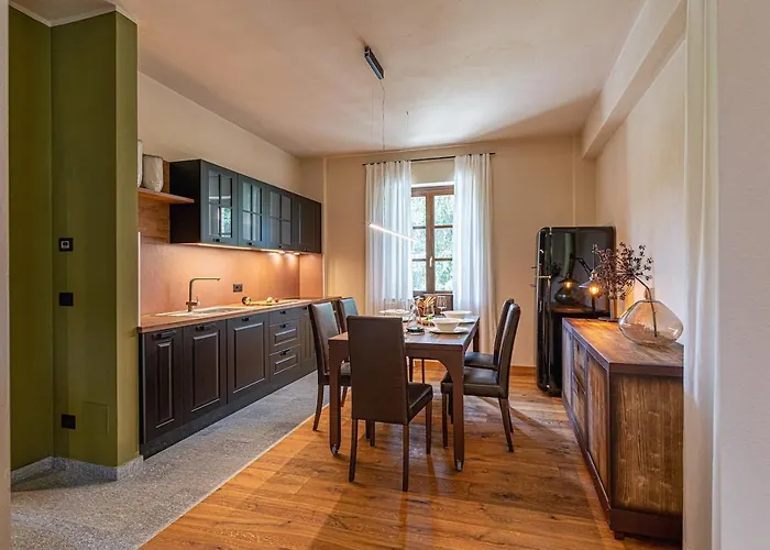 Cascina Bo Hotel *