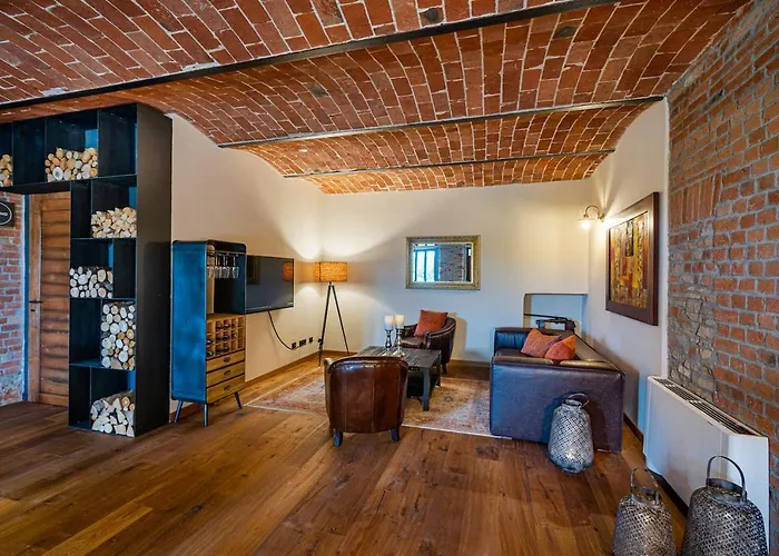 Cascina Bo فندق كانيلي